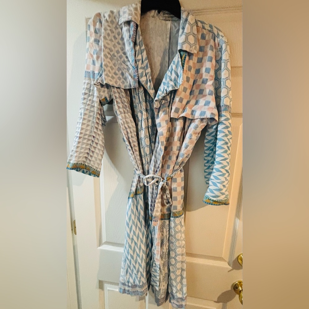 Anthropologie/Conditions Apply Womens Robe Very Unique & Beautiful Design Size M